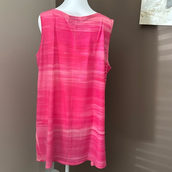 Avenue tank with silver accents - Picture 2 of 2